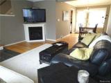 1039 Living Rm 2.jpg